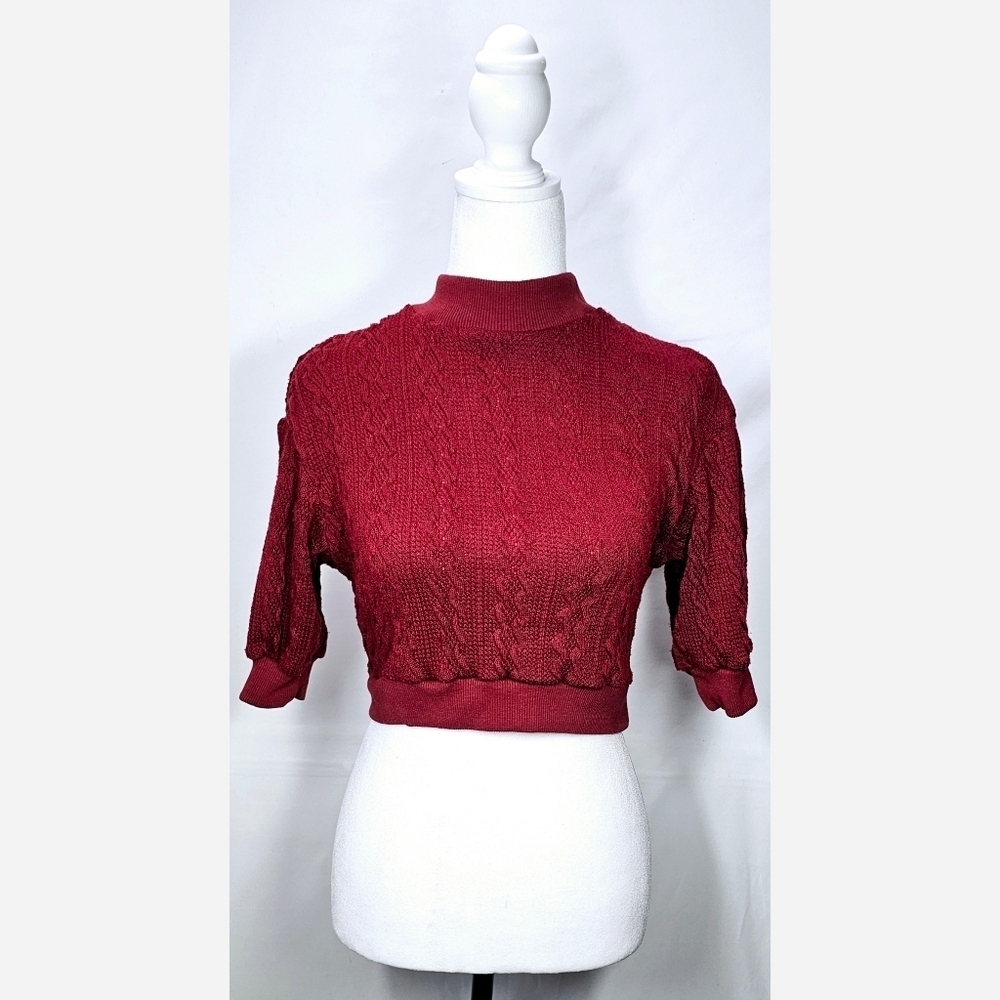 Small Women's Burgundy Cable Knit Crop Top